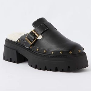 Vegan leather Sherpa clogs